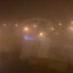 Москву захватил желтый туман. Видимость упала, а люди жалуются на запах гари