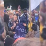 В шотландском Глазго завершился марш экоактивистов